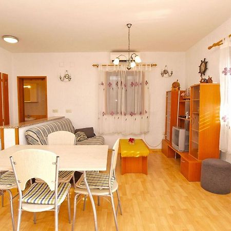 Alma Apartment ポレッチ エクステリア 写真