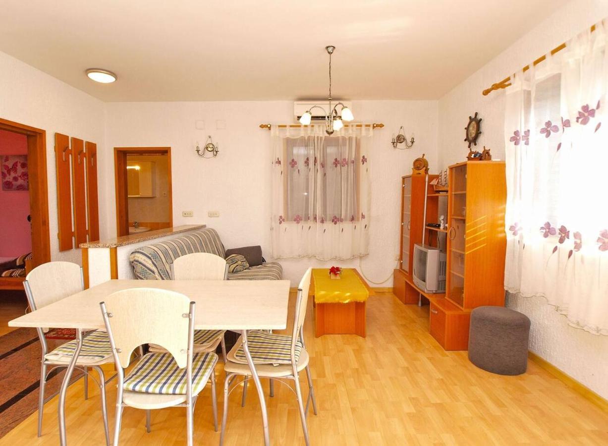 Alma Apartment ポレッチ エクステリア 写真